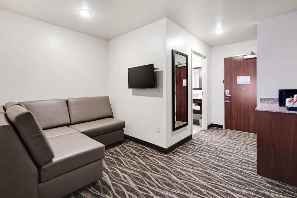 Cobblestone Hotel & Suites - Mosinee Buitenkant foto