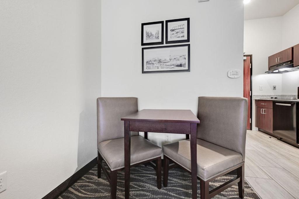 Cobblestone Hotel & Suites - Mosinee Buitenkant foto