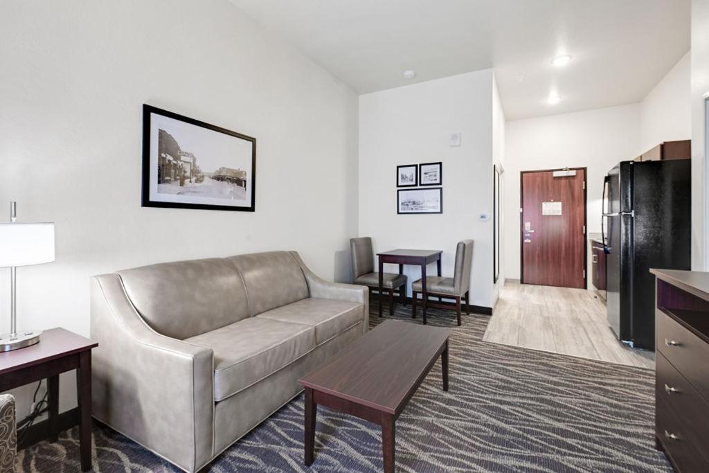 Cobblestone Hotel & Suites - Mosinee Buitenkant foto